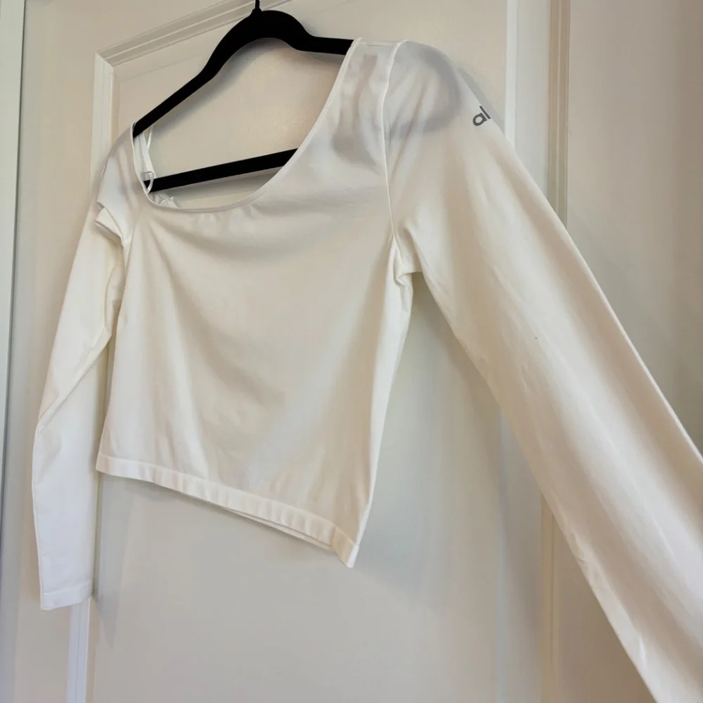 Alo Asymmetric Sheer Glow Long Sleeve Ivory